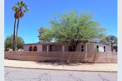 4024 E Santa Barbara Avenue, Tucson, AZ 85711 - Photo 1