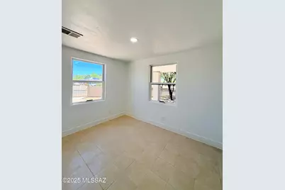 4024 E Santa Barbara Avenue, Tucson, AZ 85711 - Photo 17