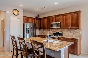 1042 E Madera Grove Ln, Sahuarita, AZ 85629 - Photo 9