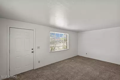 2135 N Columbus Boulevard, Tucson, AZ 85712 - Photo 27