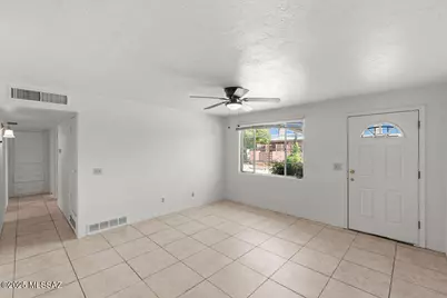 2135 N Columbus Boulevard, Tucson, AZ 85712 - Photo 9