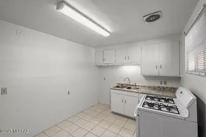 2135 N Columbus Boulevard, Tucson, AZ 85712 - Photo 33