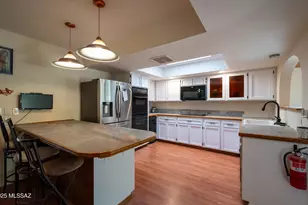 7327 N Iron Bell Pl, Tucson, AZ 85741 - Photo 5