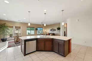 33701 S Presidio Pl, Red Rock, AZ 85145 - Photo 7