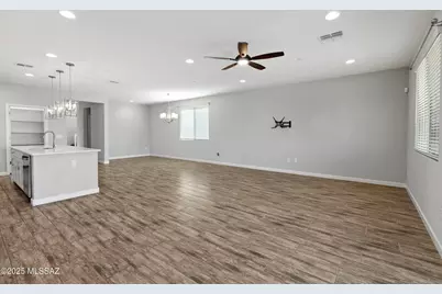 14241 E Hub Drive, Vail, AZ 85641 - Photo 15