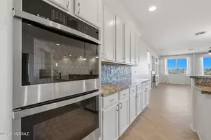 10329 E Jarod James Pl, Tucson, AZ 85747 - Photo 11