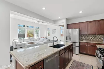 3501 W Tailfeather Drive, Marana, AZ 85658 - Photo 11