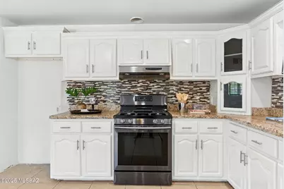 493 W Walnut Street, Nogales, AZ 85621 - Photo 13