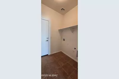 7842 N Maiden Pools Place, Tucson, AZ 85743 - Photo 3