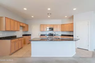 11545 W Oilseed Dr, Marana, AZ 85653 - Photo 9