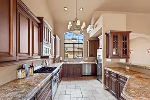 1391 E Sonoran Desert Dr, Oro Valley, AZ 85737 - Photo 5