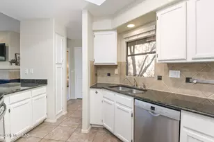 6655 N Canyon Crest Dr, Tucson, AZ 85750 - Photo 43