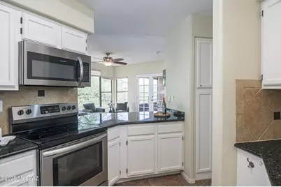 6655 N Canyon Crest Drive #25204, Tucson, AZ 85750 - Photo 15