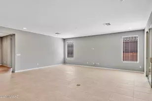 7956 S Sonoran Oak Dr, Tucson, AZ 85747 - Photo 9