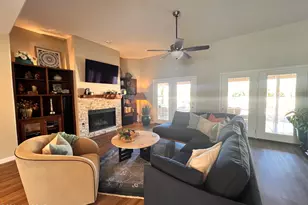 1138 W Masters Cir, Tucson, AZ 85737 - Photo 7