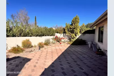 1138 W Masters Circle, Tucson, AZ 85737 - Photo 31