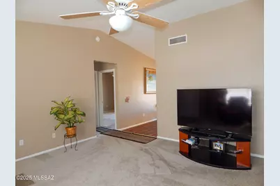 8766 N Golden Moon Way, Tucson, AZ 85743 - Photo 3