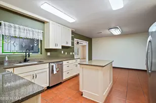 325 W Oak Hills Dr, Oracle, AZ 85623 - Photo 23