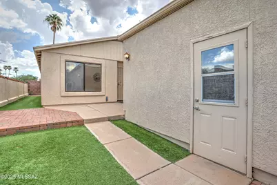 2407 N Palo Hacha Drive, Tucson, AZ 85745 - Photo 3