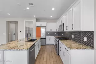 9813 E Miller Peak Trl, Tucson, AZ 85747 - Photo 3