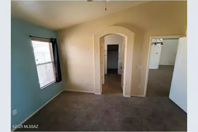 11313 W Farm Village Drive, Marana, AZ 85653 - Photo 9