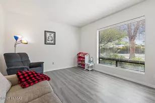 2729 N La Cienega Dr, Tucson, AZ 85715 - Photo 7