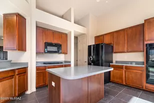 13133 W Blue Yucca Pl, Tucson, AZ 85743 - Photo 9