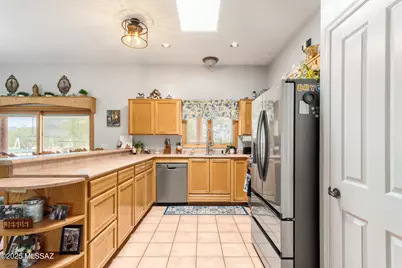 2031 W Cougar Place, Huachuca City, AZ 85616 - Photo 11