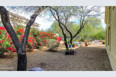 5202 N Spring View Drive, Tucson, AZ 85749 - Photo 3