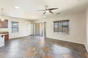 10568 E Desert Drifter Pl, Tucson, AZ 85747 - Photo 11