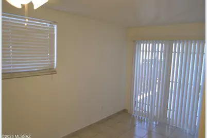29 E Pastime Road, Tucson, AZ 85705 - Photo 7