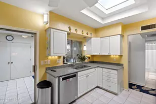 211 S Circulo Napa, Green Valley, AZ 85614 - Photo 7