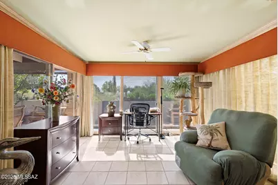 211 S Circulo Napa, Green Valley, AZ 85614 - Photo 9