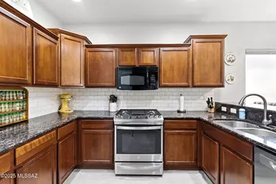 10769 E Sanctuary Ridge Lane, Tucson, AZ 85747 - Photo 11