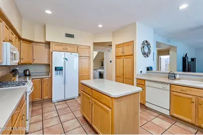 7831 E Solace Place, Tucson, AZ 85750 - Photo 11