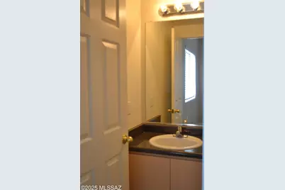 2020 W Dozemary Court, Tucson, AZ 85713 - Photo 9