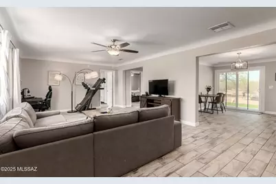 12301 W Bernice Lane, Tucson, AZ 85743 - Photo 9