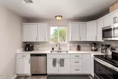 12301 W Bernice Lane, Tucson, AZ 85743 - Photo 7