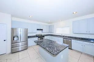 13564 E Diablo Creek Dr, Vail, AZ 85641 - Photo 5