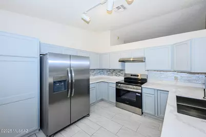 3974 S Apache Well Drive, Tucson, AZ 85730 - Photo 9