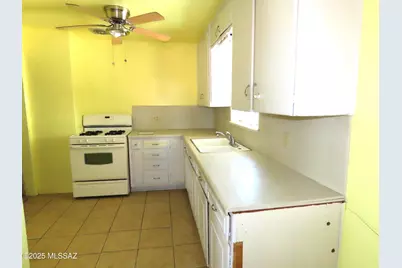 5823 E 18th Street, Tucson, AZ 85711 - Photo 3