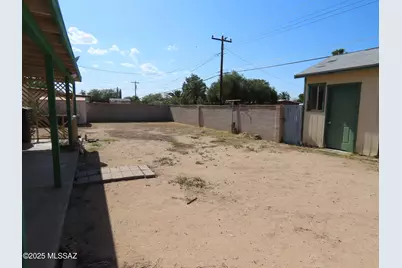 5823 E 18th Street, Tucson, AZ 85711 - Photo 13