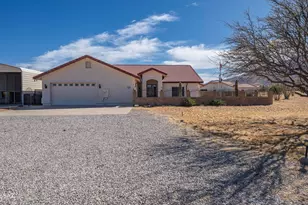 5689 S Mir Way, Hereford, AZ 85615 - Photo 9
