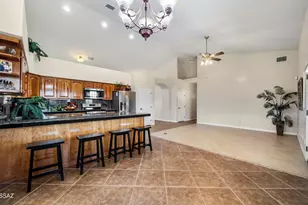 5689 S Mir Way, Hereford, AZ 85615 - Photo 3