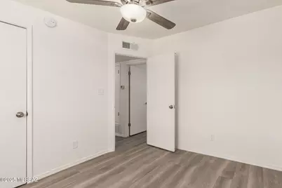 256-262 N Melwood Avenue, Tucson, AZ 85745 - Photo 7