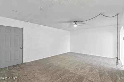 1470 S Palo Verde Avenue #J213, Tucson, AZ 85713 - Photo 3