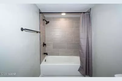4215 E Camino De Palmas #B, Tucson, AZ 85711 - Photo 15