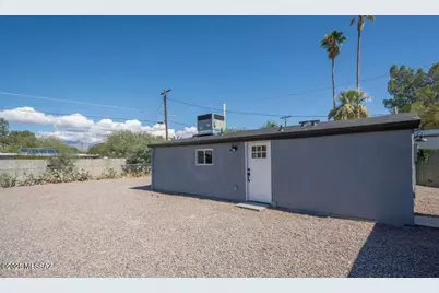 4215 E Camino De Palmas #B, Tucson, AZ 85711 - Photo 1