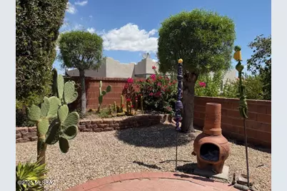 788 W Fountain Creek Drive, Green Valley, AZ 85614 - Photo 17