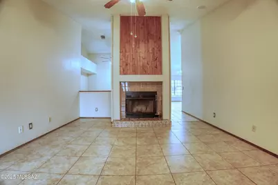 7886 N Roundstone Drive, Tucson, AZ 85741 - Photo 11
